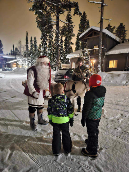 Moment with Santa - Santa and his reindeer visit on your holiday home